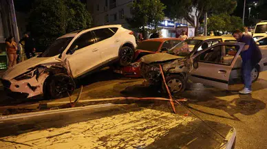 Direksiyon başında kalp krizi! Park halindeki araçlara çarparak durabildi