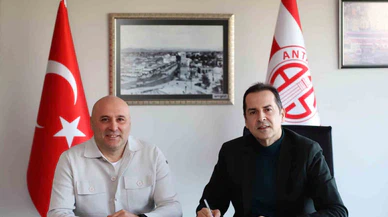 Antalyaspor’da yeni dönem başlıyor: Sami Uğurlu ilk kez sahada olacak