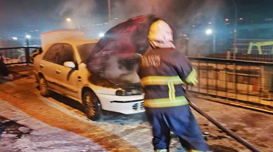 Motor ısındı, alevler yükseldi: Bilecik’te korkutan araç yangını!