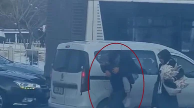 Diyarbakır’da insanlık sırtlandı, yürek dağlandı... Karla kaplı yolda hasta taşıdı!