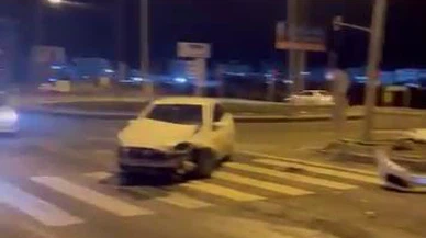 Diyarbakır’da geceyi kana bulayan kaza! Transit refüje çıktı...