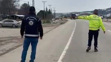 Tokat'ta insan kaçakçılığı deşifre oldu! Hayatlarını tıra yüklediler...