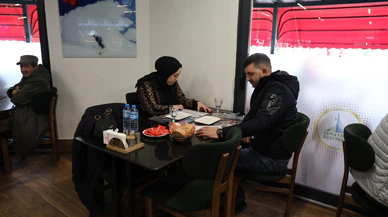 Evliliğin ilk yılında büyük jest: Kartepe Belediyesi genç çiftleri ağırlıyor!