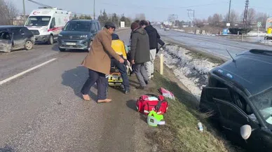 Kontrolden çıkan cip su kanalına savruldu: Taşköprü yolunda feci çarpışma!