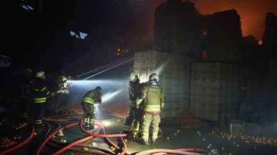 Hatay'da korkutan yangın: 60 işçi canını zor kurtardı, 1 işçiden acı haber!