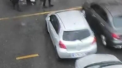 Rüzgâr savurdu, polis yardım etti: bebeği ve annesini fırtınadan korudu