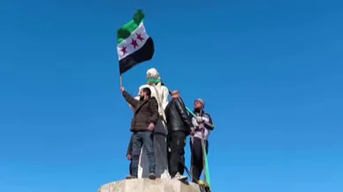 Rakka’da yeni dönem: SDG’ye ait heykeller yerle bir oldu!