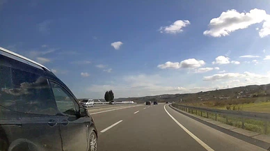 Kaza değil, resmen facia provası: Silme mesafede ölümle yarış kameralara böyle yansıdı!