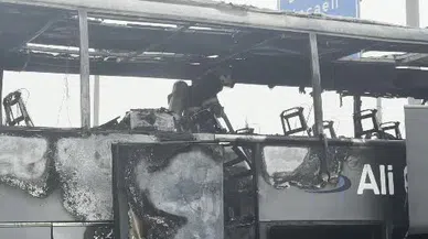 Kocaeli TEM’de otobüste korku anları...Yanık kokusu fark edildi, otobüs alev aldı!