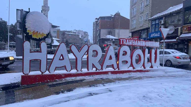 Tekirdağ'da kartpostallık kar manzaraları… Sürüş zorlaştı, dikkat uyarısı yapıldı!