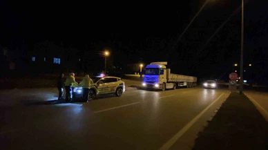 Burdur'da dur ihtarına uymadı… Ehliyetsizdi, asker kaçağı olduğu ortaya çıktı!