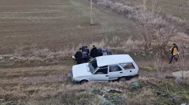 Çorum’da yol kenarı değil, felaket çukuru... Şarampole uçan otomobil dehşet saçtı!