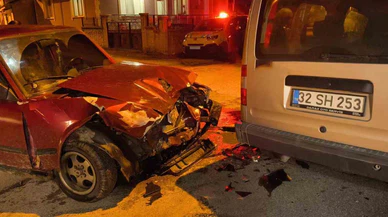 Sirenler bu kez daha uzun çaldı! Isparta’da çarpışan araçlar, savrulan hayatlar...