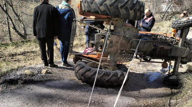 Karaman’da yürek yakan kaza: Eşinin gözleri önünde can verdi!