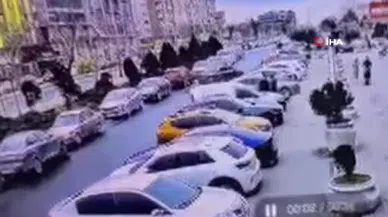 Aracın freni tutmadı, kahve molası hastanede bitti! Çorlu AVM’de korku dolu saniyeler kamerada...