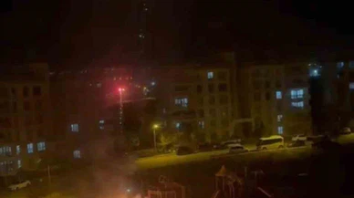 Sevgililer Günü’nde tehlikeli gösteri: Aşkını ateşle ilan etti, parkı yaktı!