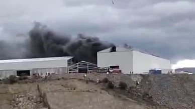 Muğla'da dumanlar kilometrelerce uzaktan görüldü, gökyüzü alevlerle kaplandı!