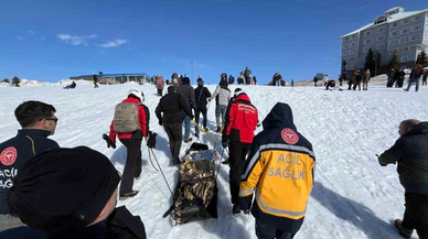 Uludağ’da film gibi kurtarma... Kızak sevinci dere yatağında kabusa döndü!