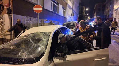 Üsküdar’da Bir Direksiyon Hatası, 3 Araçlık Hasar... Sabahın İlk Maliyeti Ağır Oldu!