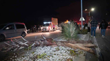 Denizli'de yarış şovu refüjde son buldu! 20 yaşındaki sürücü drift derken takla attı