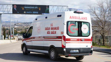 Toplu taşımada akılalmaz anlar... Çantasından çıkardı, tartışma bıçağa döndü!