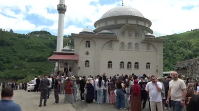 2 asırlık gelenek çocukların bayram sevincine dönüşüyor