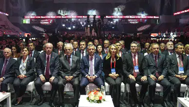 CHP Kurultayı’nda beklenen olmadı! Kılıçdaroğlu'nun o hareketi çok konuşuldu
