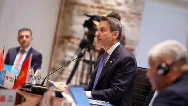 Bayraktar’dan Türk dünyasına enerji mesajı: 'Cesur, kararlı, hızlı ve en önemlisi birlikte adımlar atmamız lazım'