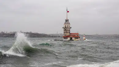 Meteoroloji alarm verdi! Sıcaklık düşecek, gök gürültülü sağanak geliyor