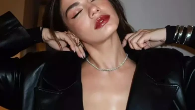 Siyah elbise, derin bakışlar! Demet Özdemir’den takipçilerini büyüleyen paylaşımlar