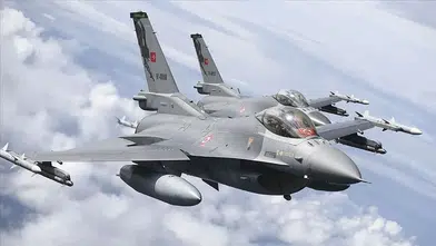 Türkiye üretiyor, Yunanistan satın alıyor: 38 F-16 için modernizasyon onayı!