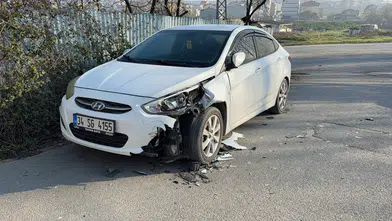 İstanbul’da Şoke Eden Olay! Park Halindeki Araçlar Atın Kurbanı Oldu