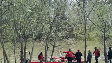 Sakarya Nehri’nde can pazarı! Kuzeniyle balık tutuyordu, akıntıya kapılıp gözden kayboldu