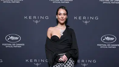 Hollywood yıldızlarıyla aynı davette: Dilan Çiçek Deniz geceye damga vurdu!