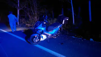 Kavşakta dehşet saçan kaza! Motosiklet ve bisiklet birbirine girdi