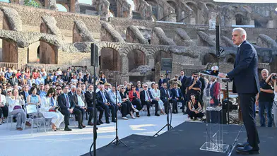 Kolezyum’da Anadolu rüzgarı! Troya ve Roma bin yıl sonra yeniden buluştu