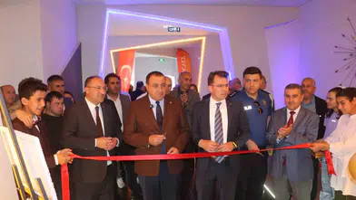 Narman’da engel tanımayan sergi: Protokol üyeleri hayran kaldı