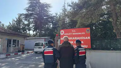 Afyonkarahisar'da aranan 66 şüpheli yakalandı: 22 tutuklama