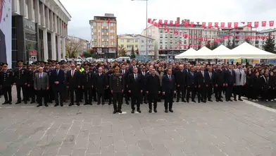 Kars'ın düşman işgalinden kurtuluşunun 106. yıl dönümü törenlerle kutlandı