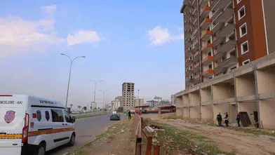 Kahramanmaraş'ta inşaat önünde şüpheli ölüm: Hareketsiz yatan şahıs hayatını kaybetti