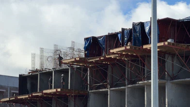 İş arkadaşları seferber oldu ama... Şantiyede bir can daha gitti!