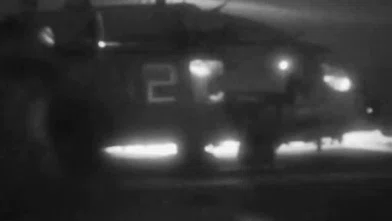 ABD donanmasından İran gemisine gece yarısı saldırısı: İşte o görüntüler...