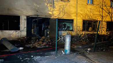 Arnavutköy’de metal fabrikasında sanayi tipi tüp patladı: 1’i ağır 3 işçi yaralandı