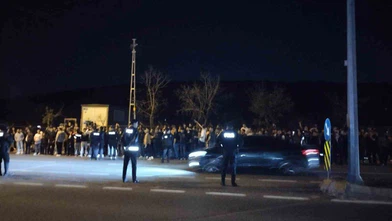 Samandıra’da Fenerbahçeli taraftarlar yönetim ve futbolculara tepki gösterdi