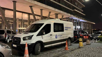 Zeytinburnu’nda eski koca dehşeti: Kızını öldürdü, eski eşini ağır yaraladı