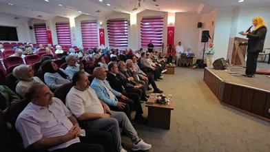 Kültür ve sanat ele ele verdi: İşitme engelliler için sahne aldılar