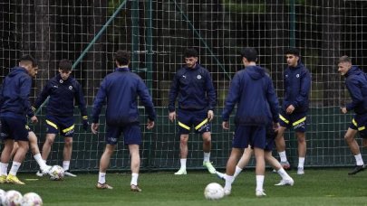 Fenerbahçe, Sivasspor mesaisine devam etti