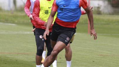 Antalyaspor, Karagümrük'e tam kadro hazırlanıyor