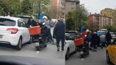 Kadıköy'de motosikletliyi dövdüler