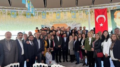 İYİ Parti'den Beylikdüzü'nde gövde gösterisi